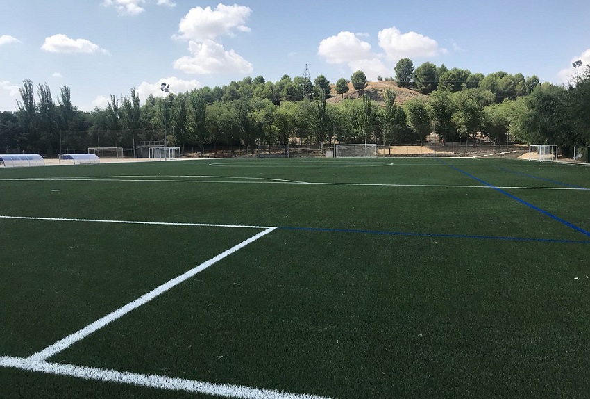 Nuevo campo de fútbol con césped artificial COMPOGRASS en Valdemoro (Madrid)