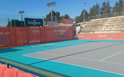 Tres pistas Tennislife sostenibles en el Complejo de Tenis Conchita Martínez de Monzón